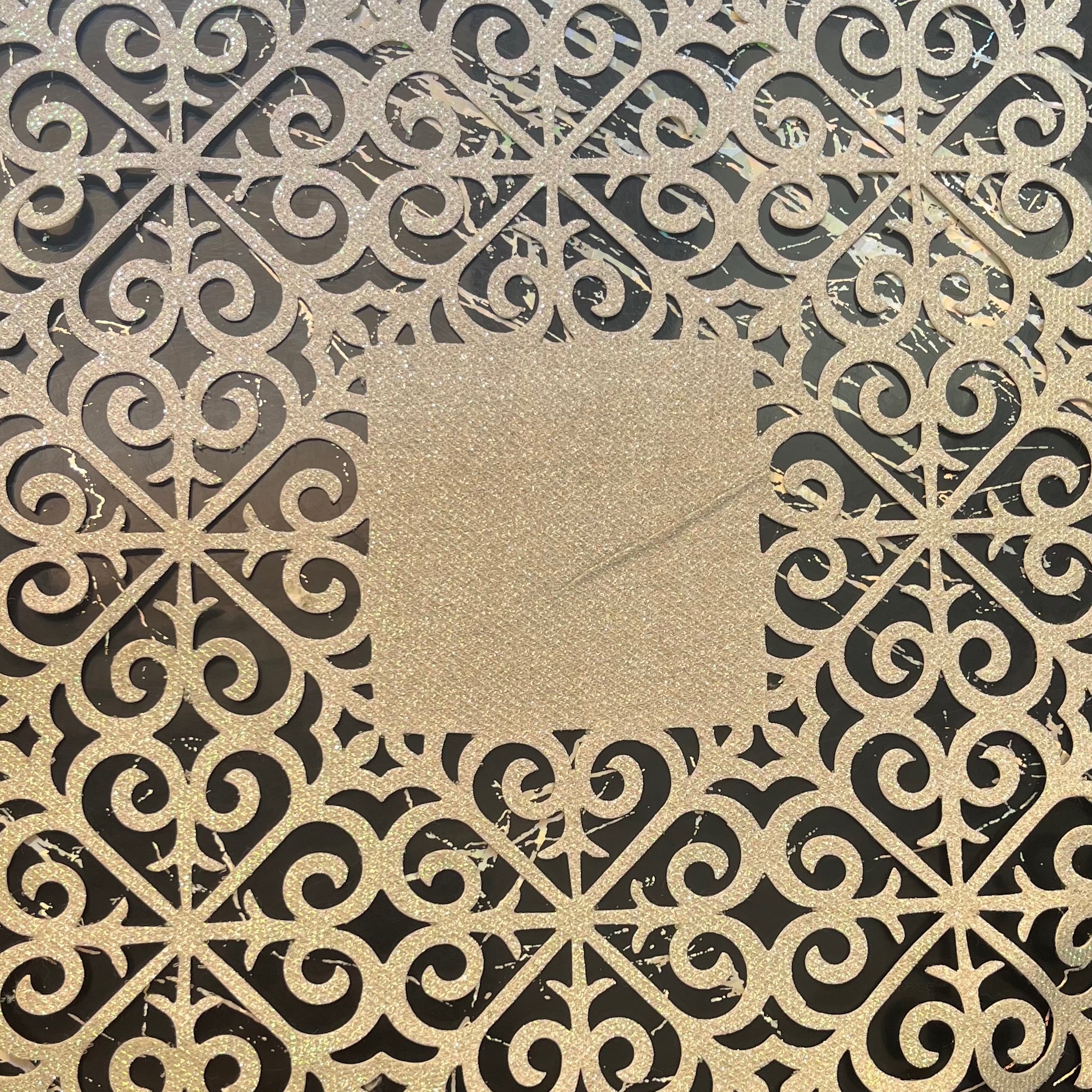 رومیزی اکلیلی حراج