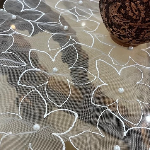 رومیزی سفید دکوری شیک مرواریدی
