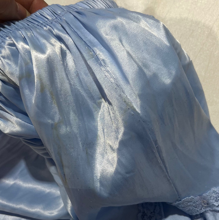 شورتک لباس خواب ساتن شیک ابی اسمانی